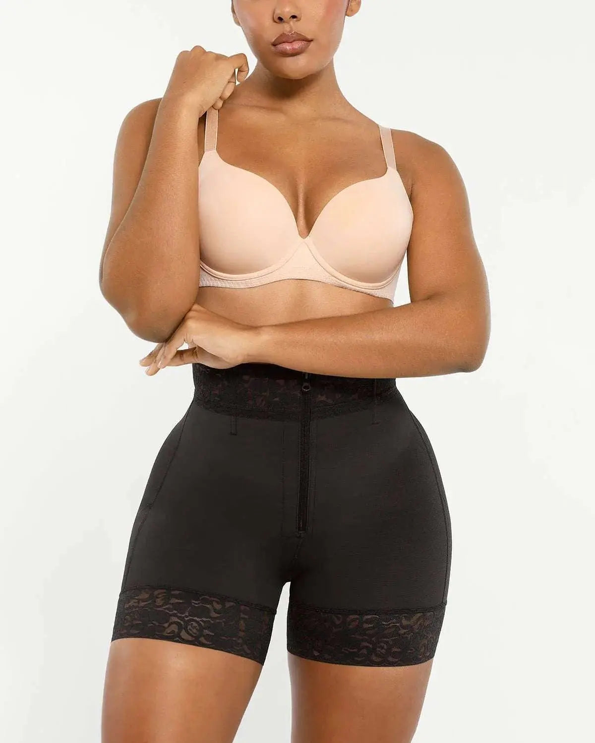 AirSlim® Mid-Rise Steel Boned Butt-Lifting Shorts
