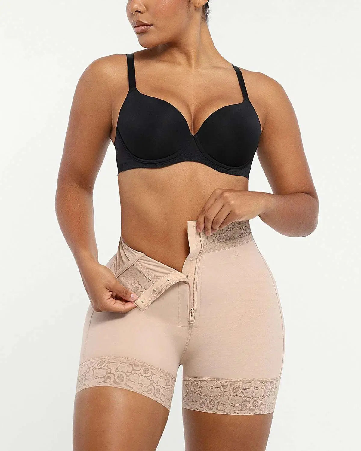 AirSlim® Mid-Rise Steel Boned Butt-Lifting Shorts