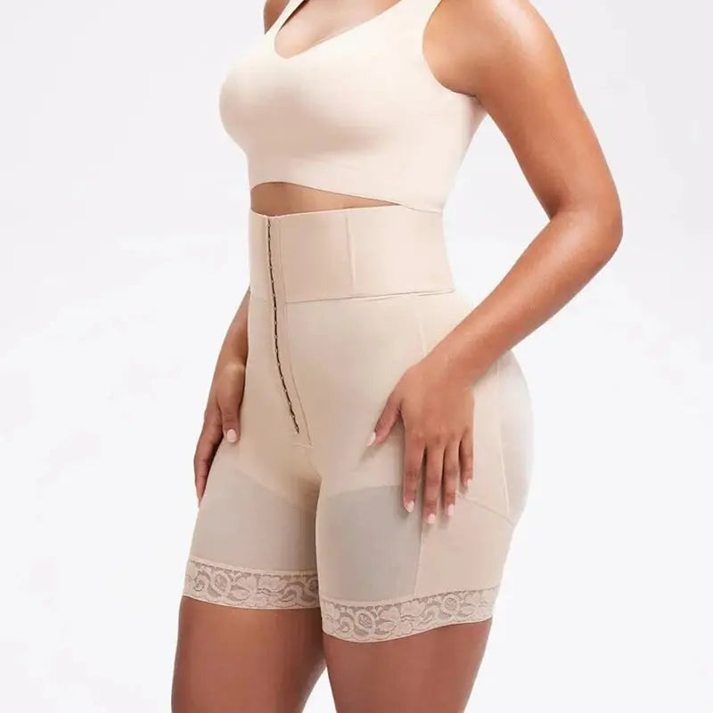SlimCurve Shorts zur Bauchformung und Po-Straffung