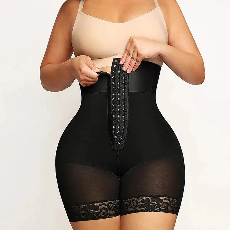 SlimCurve Shorts zur Bauchformung und Po-Straffung
